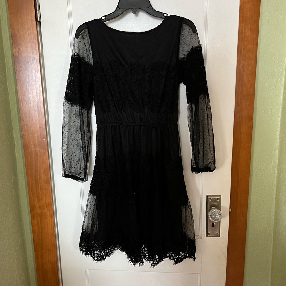 Elegant Black Lace Dress